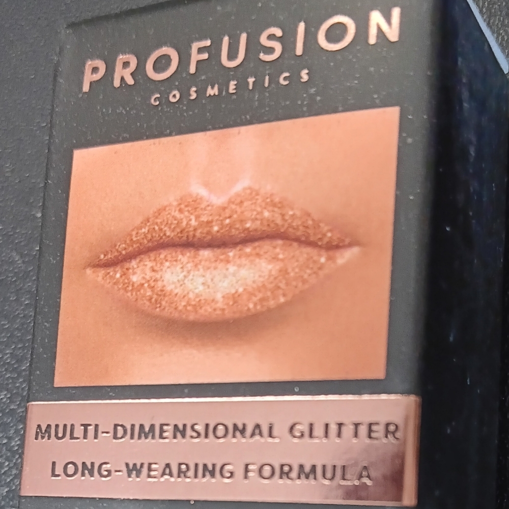 Lip Duo - Lipstick & Lip Topper (New) - Picture 3 of 4